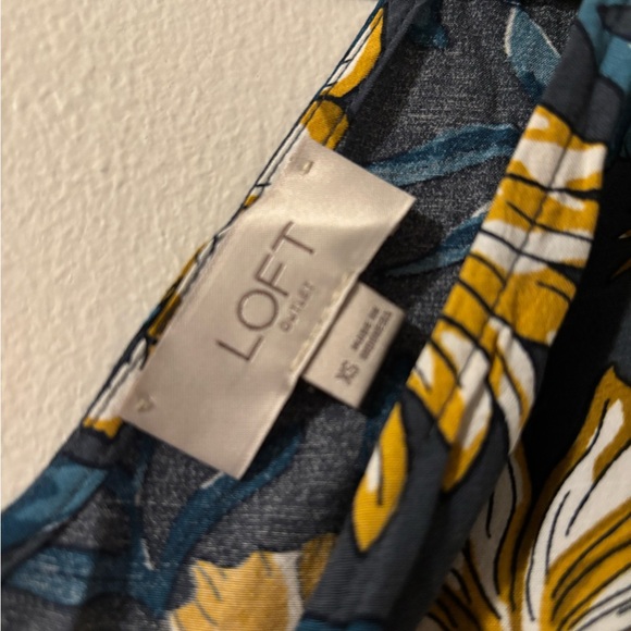 Floral Loft top - Picture 3 of 3